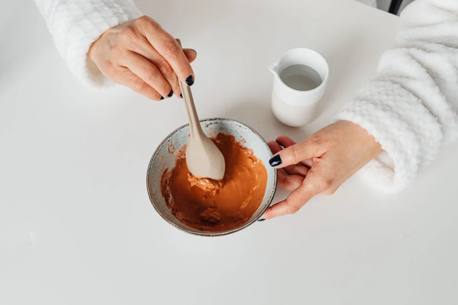 5 masques DIY pour une peau éclatante avec des ingrédients du frigo.