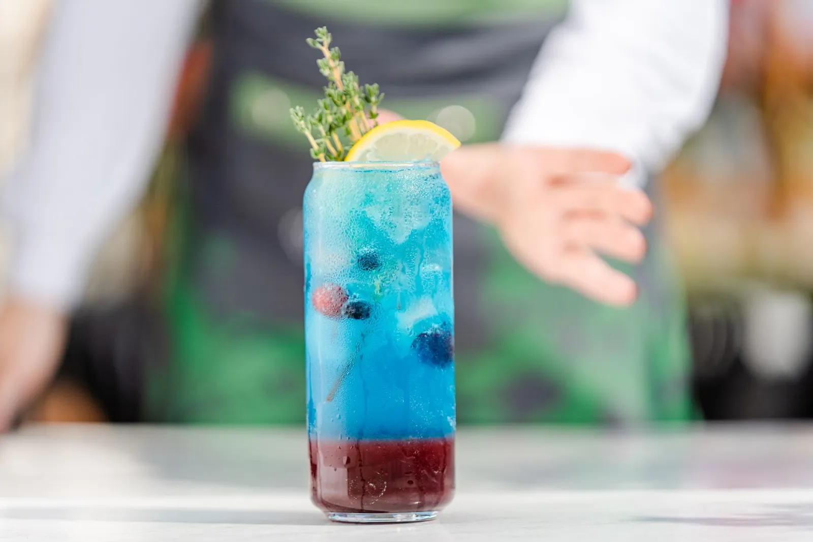 Nos recettes de cocktails sans alcool pour des apéros stylés.