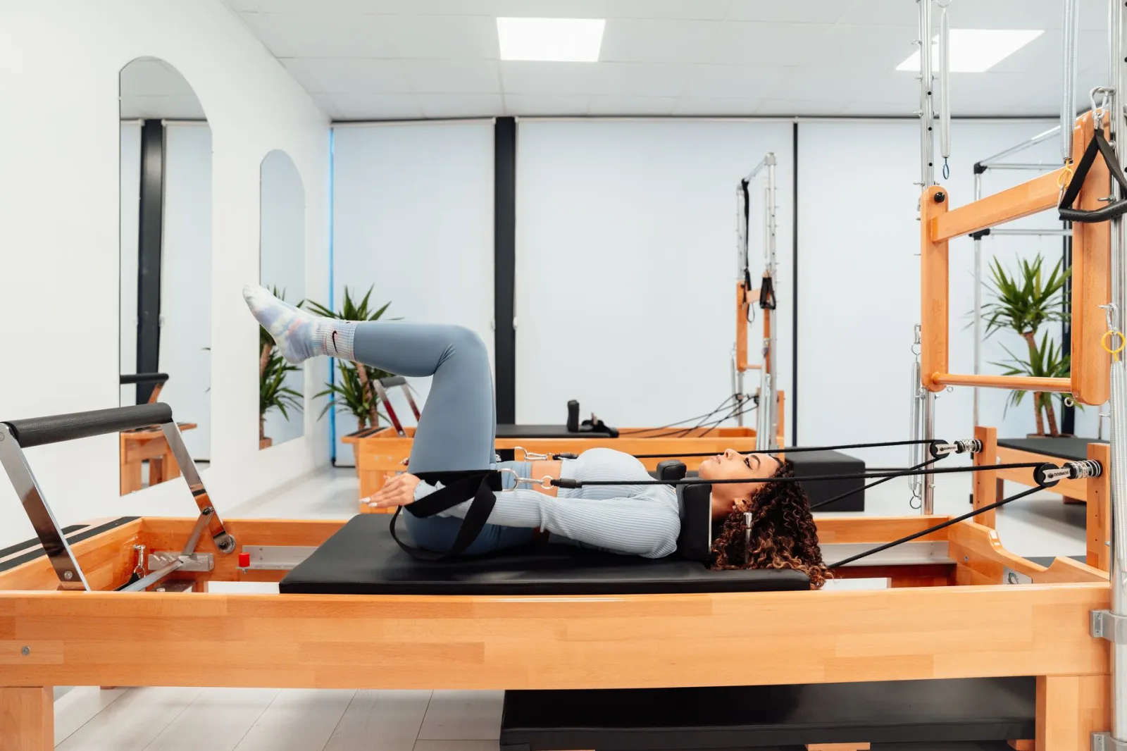 Activités physiques douces : Pilates, marche nordique, natation et leurs bienfaits