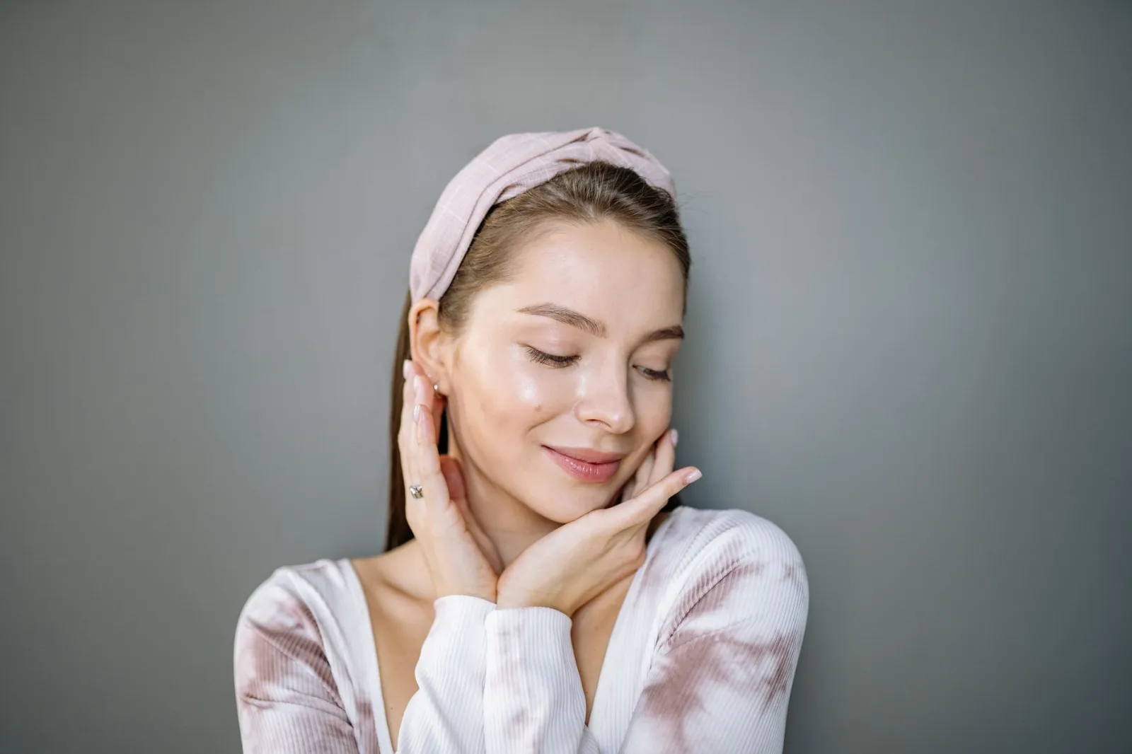 Le maquillage minimaliste : sublimer sans masquer pour un look authentique