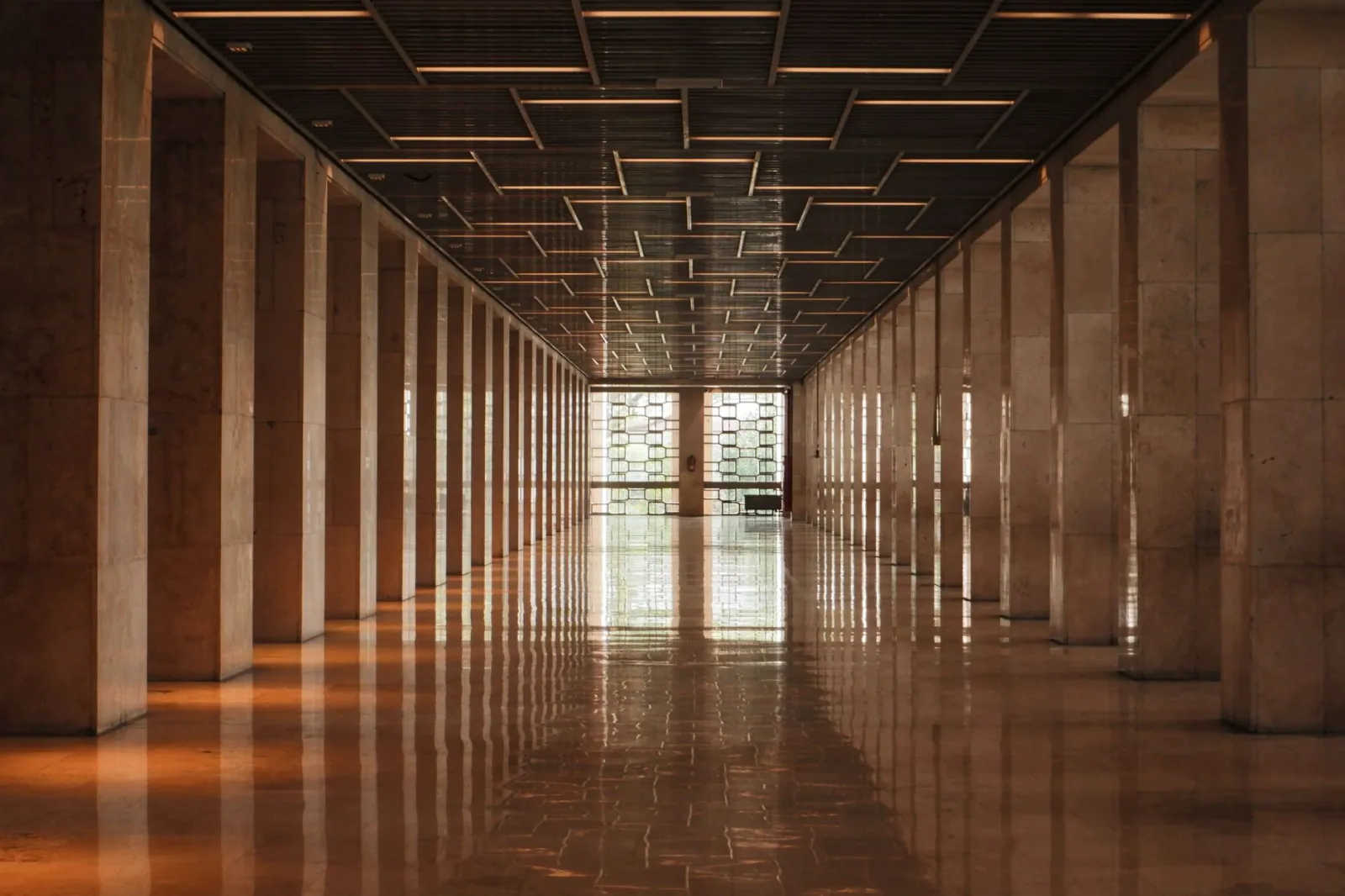 Le béton ciré : avantages et inconvénients pour votre intérieur